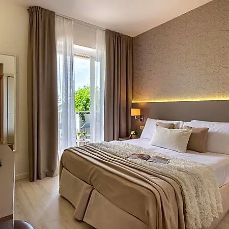 Hotel Renania 3*
