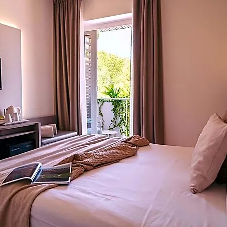 Renania Hotel 3*